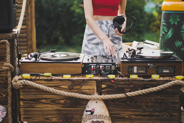 imagem ilustrando o artigo - Entre na Festa: Serviços de DJ para Festas Infantis